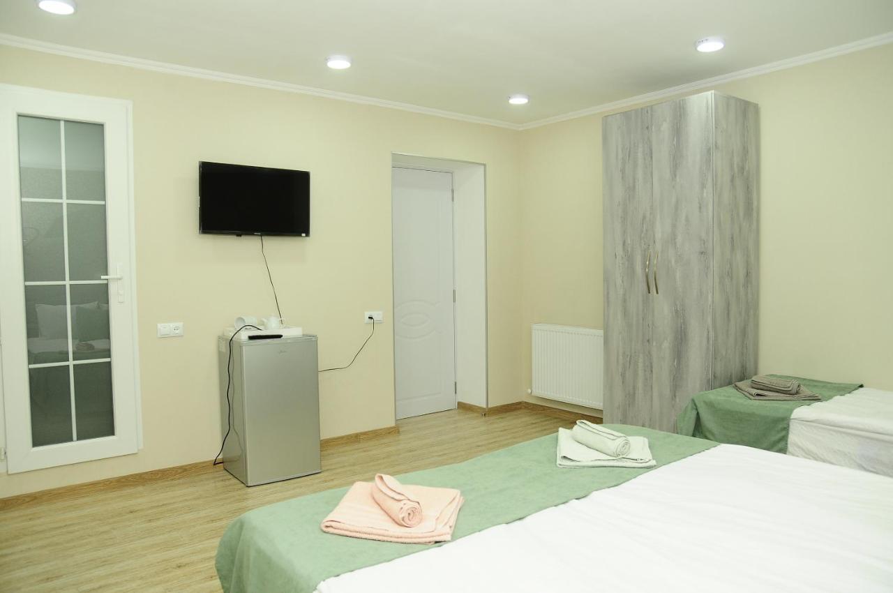 Erik'S Guest House 보르조미 외부 사진